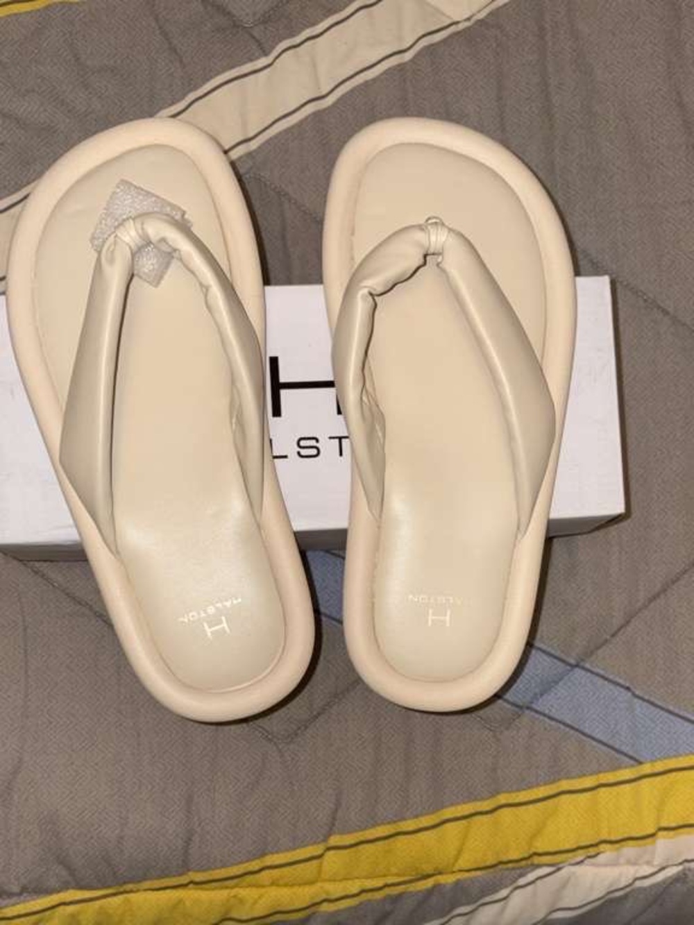 -Label Cream Padded Flip-Flop Sandals for Women